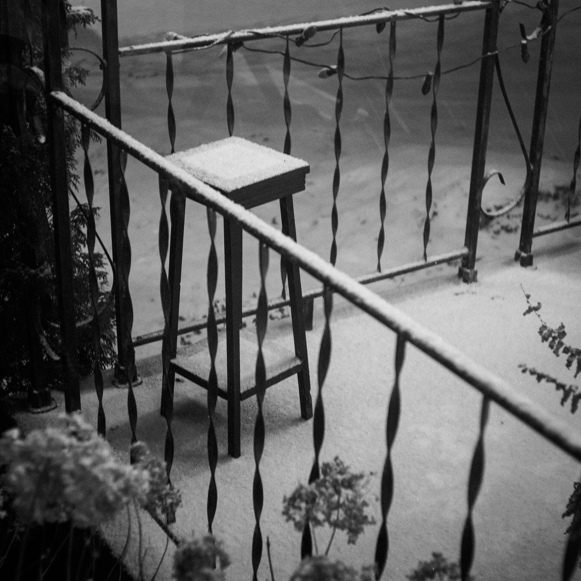 gal_monochrome-march (34).jpg